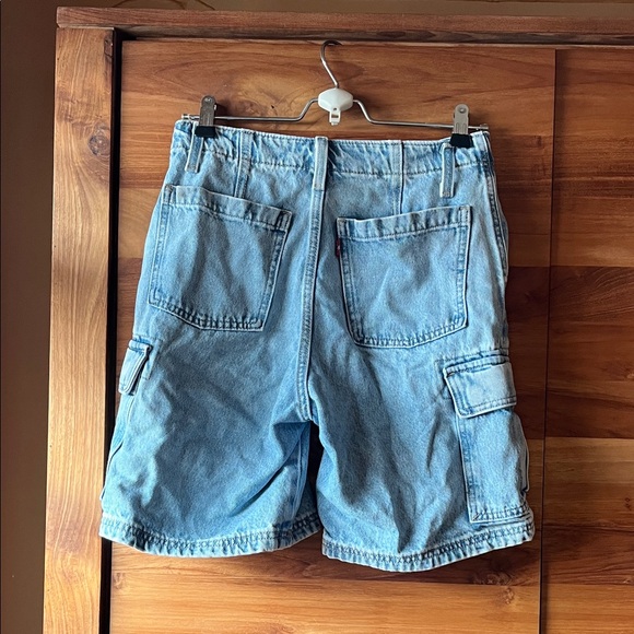 Levi's Denim Cargo Jean Shorts - Picture 5 of 11